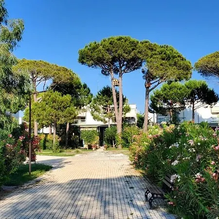 Artino Villa Durres Exterior photo
